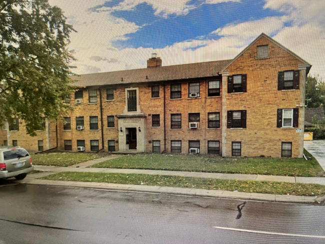 property at 4837 Cadieux Rd