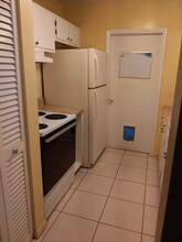 1424 W Hartley Cir in Deltona, FL - Building Photo - Building Photo