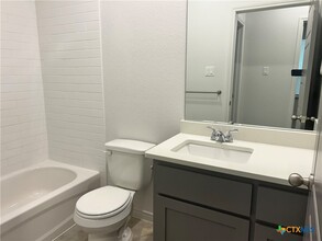 304 Riptide Rd in Temple, TX - Building Photo - Building Photo