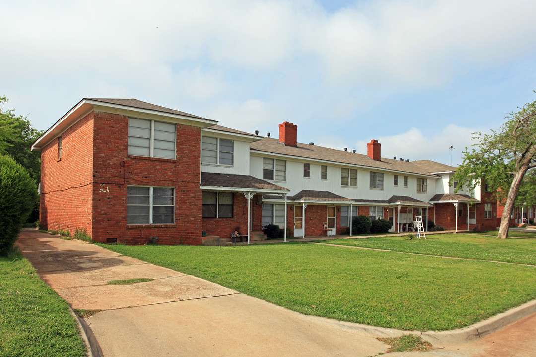 Capital View Apartments in Oklahoma City, OK - Building Photo