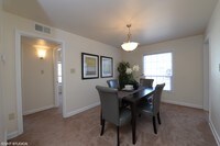 Colonial Court Apartments photo'