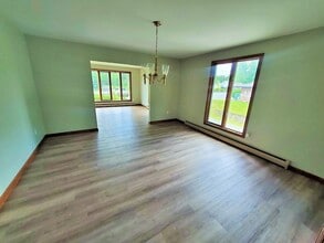 197 W Center St in West Bridgewater, MA - Building Photo - Building Photo