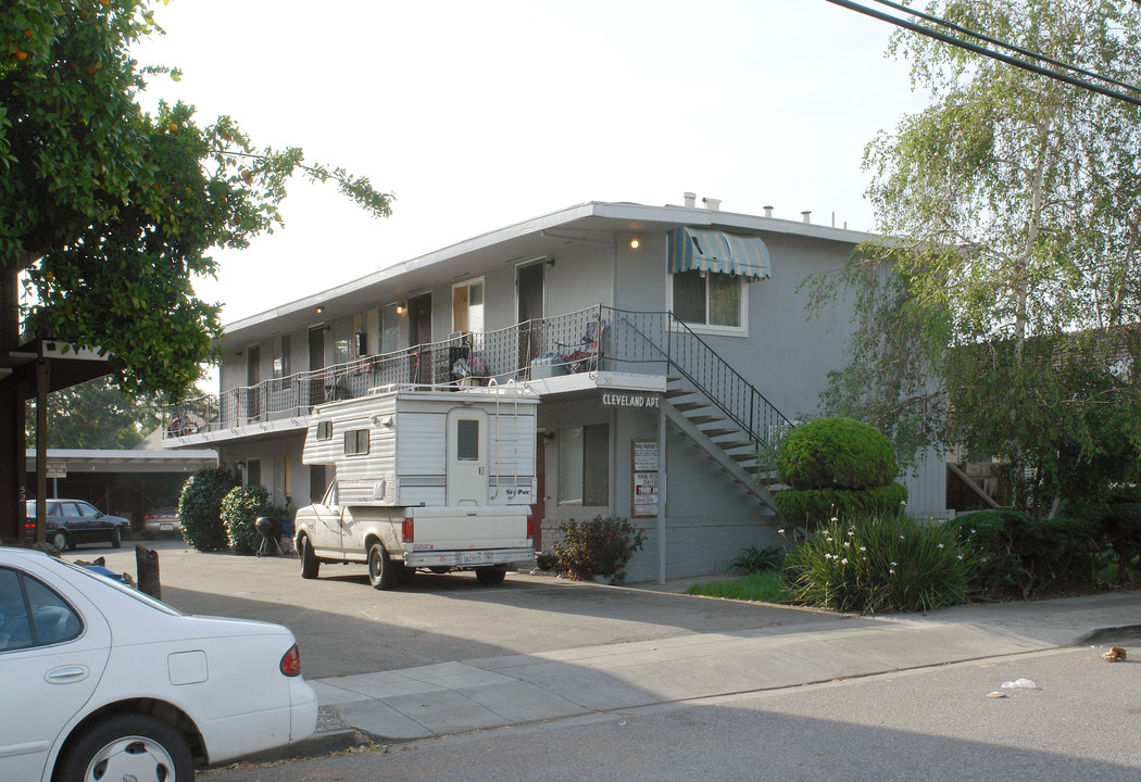 50 Cleveland Ave in San Jose, CA - Building Photo