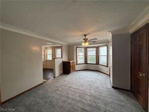 6715 Theota Ave in Parma, OH - Building Photo - Building Photo