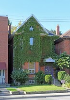 654 Main St E in Hamilton, ON - Building Photo