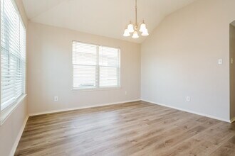 3621 Renzel Blvd in Fort Worth, TX - Building Photo - Building Photo