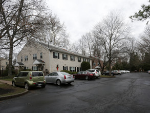 Lolas Place in Flourtown, PA - Building Photo - Building Photo