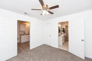 2415 31st St in Lubbock, TX - Building Photo