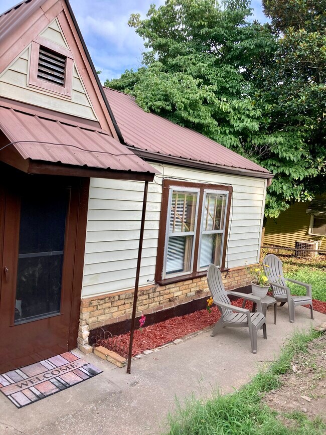 1004 N Houston St Rentals in Scottsboro, AL