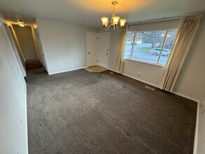 891 N 300 W in Pleasant Grove, UT - Building Photo - Building Photo