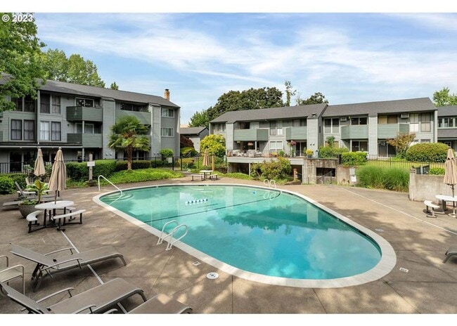 property at 8715 SW Brightfield Cir