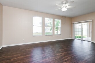 2420 Plantation Oak Dr in Orlando, FL - Foto de edificio - Building Photo