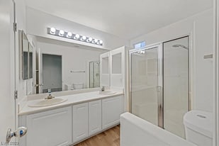 638 Ribbon Grass Ave in Las Vegas, NV - Building Photo