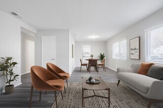 Crossroads Landing in Norfolk, VA - Building Photo - Building Photo