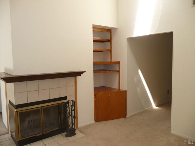431 Enfrente Rd in Novato, CA - Building Photo - Building Photo
