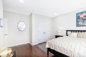 4 Harvest Dr, Unit 107 in North Andover, MA - Foto de edificio - Building Photo