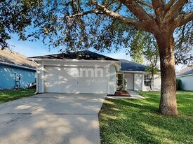 214 Strada Dr in Davenport, FL - Building Photo