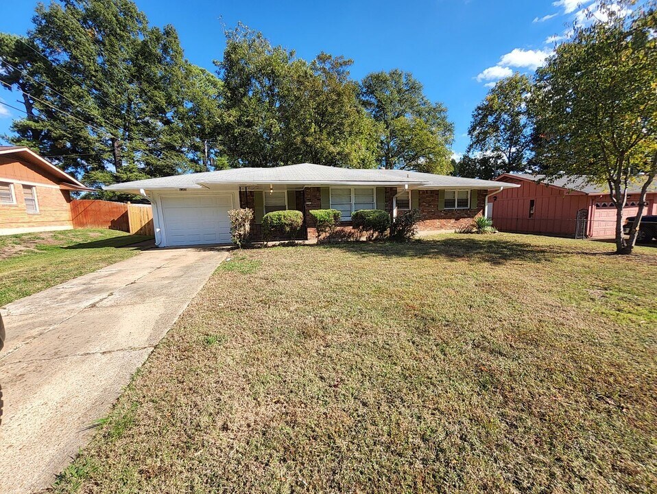 4360 Walnut Hill Dr in Memphis, TN - Building Photo