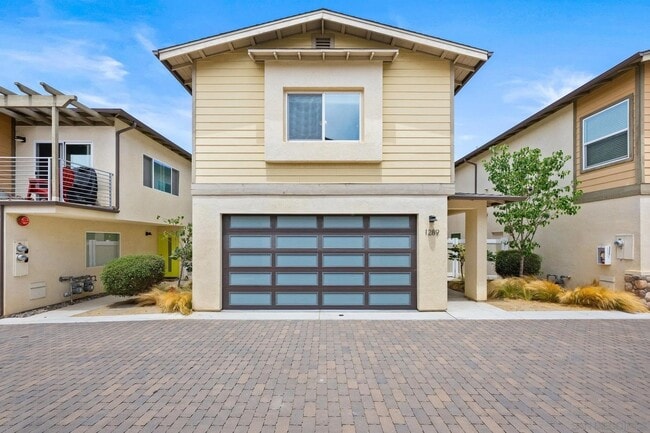1289 Donax Ave in Imperial Beach, CA - Building Photo - Building Photo