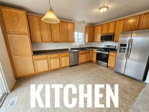 1805 Dewhirst Dr, Unit 2 in Colorado Springs, CO - Building Photo - Building Photo