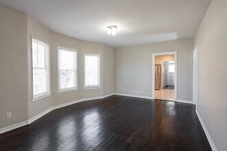 2502 Baldwin St, Unit 1 in Detroit, MI - Building Photo - Building Photo