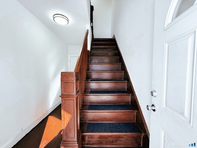 8 Garden St in Naugatuck, CT - Building Photo - Building Photo