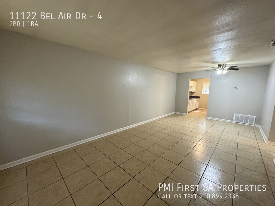 11122 Belair Dr-Unit -4 in San Antonio, TX - Building Photo