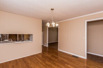 7163 Bluebird Ln in Lithia Springs, GA - Building Photo - Building Photo