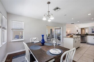 641 St Andrews Blvd in Naples, FL - Building Photo - Building Photo