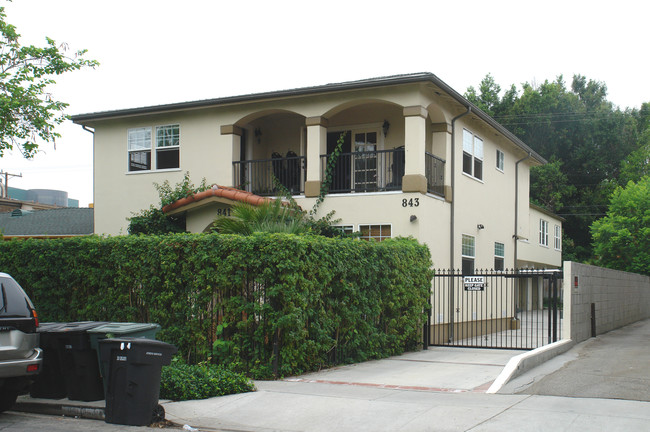 841-843 Westbourne Dr in West Hollywood, CA - Foto de edificio - Building Photo