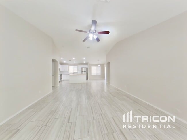 2696 W Angel Way in San Tan Valley, AZ - Building Photo - Building Photo