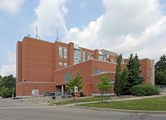 Mary Keyes Residence in Hamilton, ON - Building Photo - Building Photo