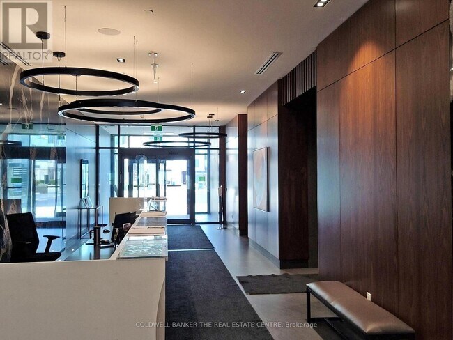 7895 Jane St in Vaughan, ON - Building Photo - Building Photo