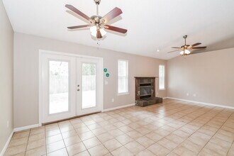 8522 Sugartree Dr in Jacksonville, FL - Building Photo - Building Photo