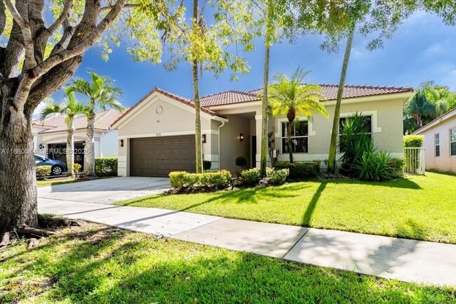 830 Lavender Cir in Weston, FL - Building Photo - Building Photo
