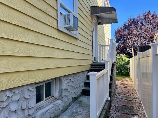 130 Baisley Ave, Unit 2nd Floor in East Rockaway, NY - Building Photo - Building Photo