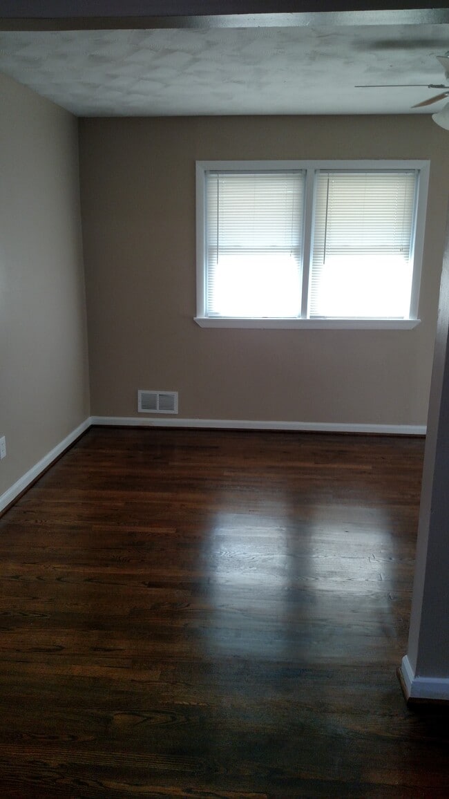 5905 Grace Ave photo'