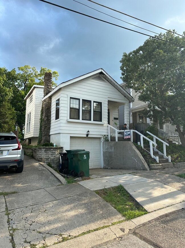 property at 3373 Everson Ave
