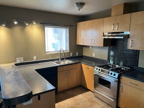 701 Wilbur Ave in Antioch, CA - Building Photo - Building Photo