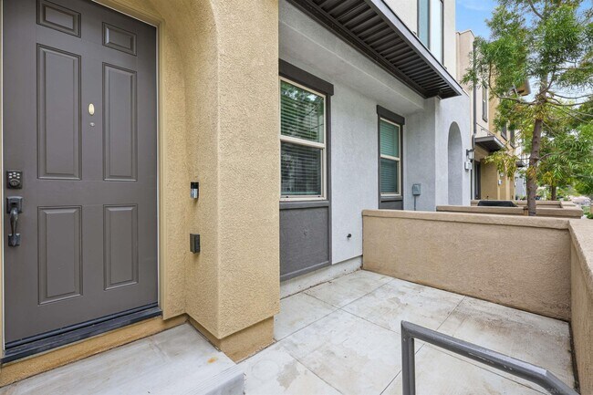 2115 Solara Ln in Vista, CA - Building Photo - Building Photo