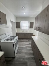 1944 S Bedford St in Los Angeles, CA - Building Photo - Building Photo