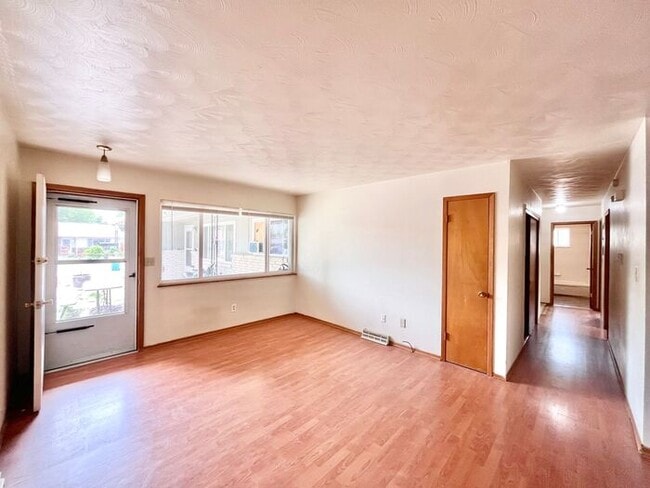 2430 Clearview Ave in Fort Collins, CO - Foto de edificio - Building Photo