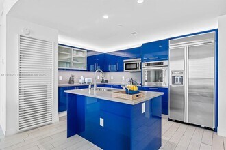 3101 Bayshore Dr, Unit 1508 in Fort Lauderdale, FL - Foto de edificio - Building Photo