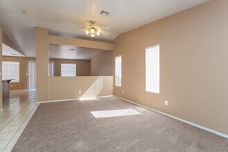 2920 Meadow Flower Ave in North Las Vegas, NV - Building Photo - Building Photo