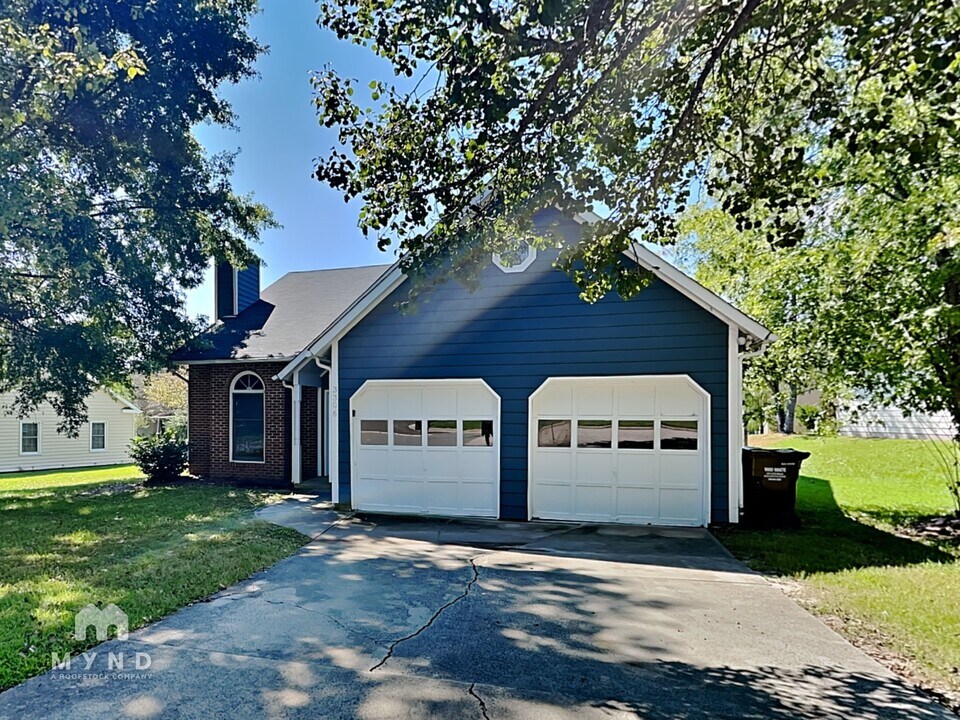 3306 Woodland Park Rd in Durham, NC - Building Photo