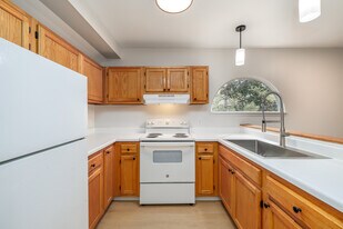 Meadowbrook Estates in Fulton, NY - Building Photo