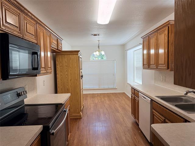 4305 Hayes St in Denton, TX - Building Photo - Building Photo