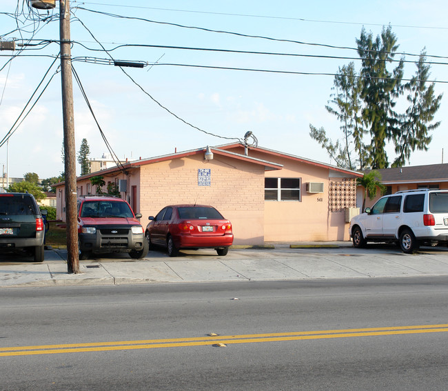 561-567 E 21st St in Hialeah, FL - Building Photo - Building Photo