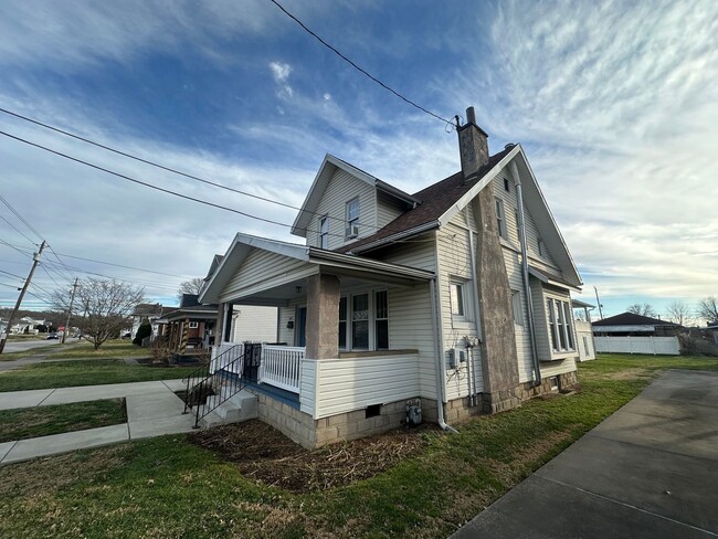 702 28th St in Vienna, WV - Building Photo - Building Photo