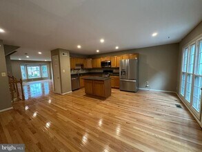 208 Fair Oaks Ave in Stafford, VA - Building Photo - Building Photo